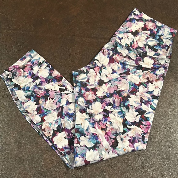 Lululemon 7/8 leggings - Picture 1 of 3